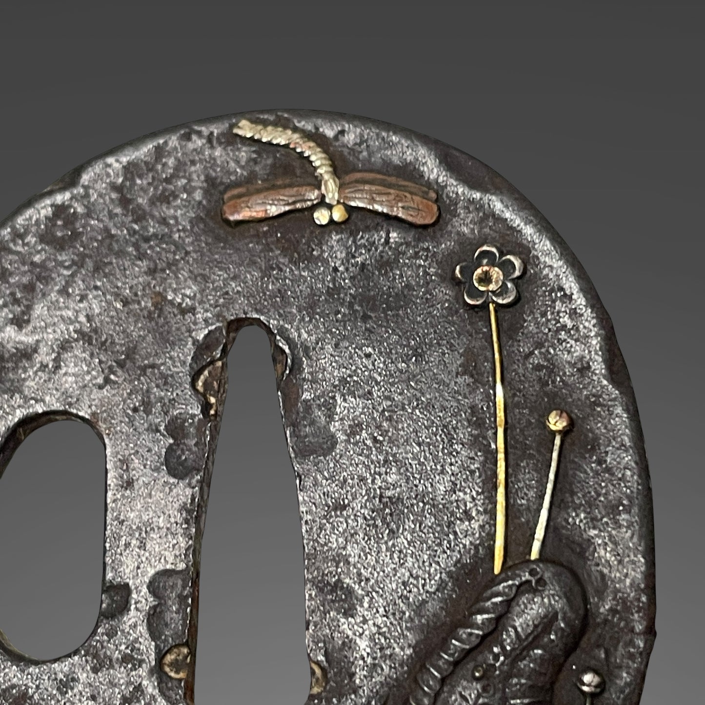 HITATSURA 皆焼 Wakizashi, Dragonfly Tsuba, Family crest Scabbard, Muromachi period mumei
