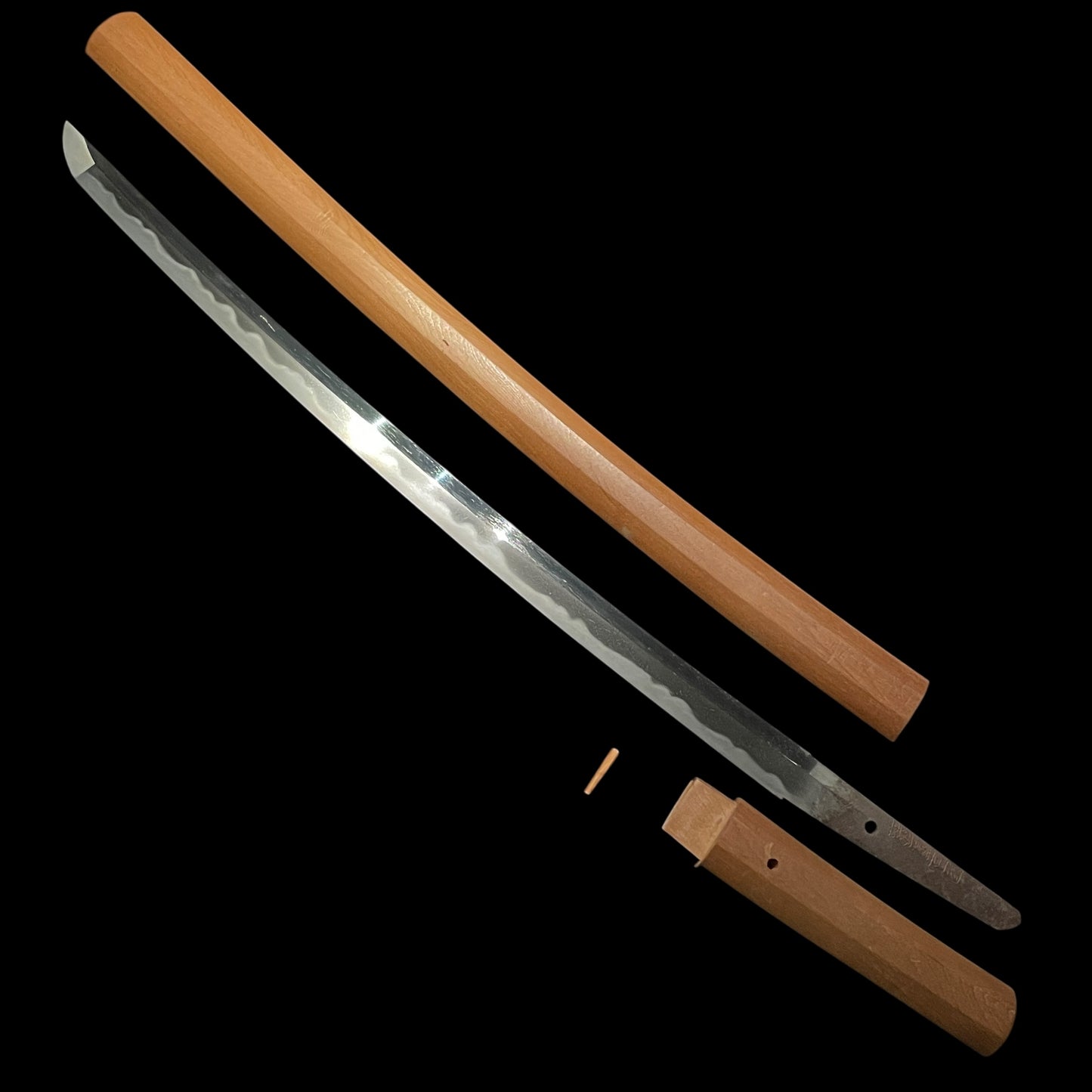 Fujiwara Yoshikuni 藤原吉国 Long Wakizashi, Early Edo period, NBTHK Certificate