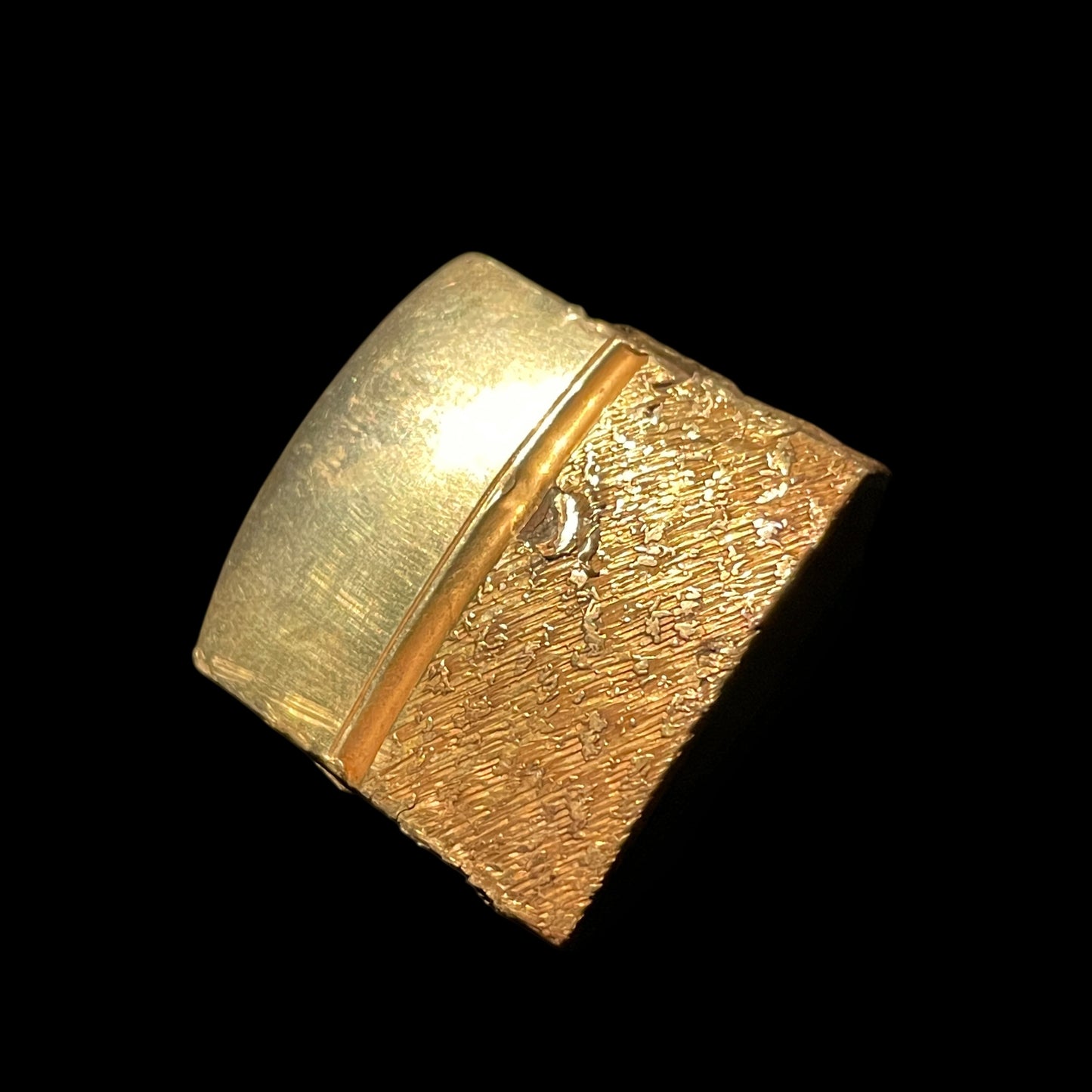 Amazing Gunome-Choji Hamon 互目丁子刃文, Ujifusa 氏房 signed WAKIZASHI, Edo period