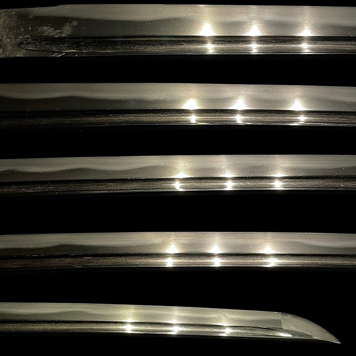Sendankizami-Saya 千段刻鞘 KATANA, Karisukashi-Tsuba 雁透鍔, Wide blade, Edo period mumei