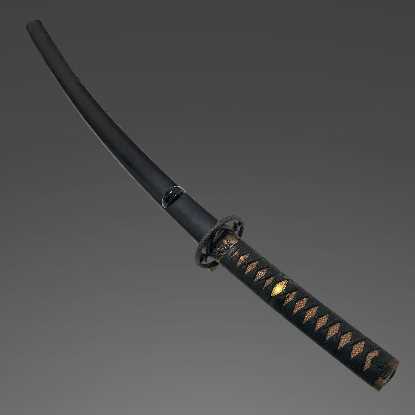 Higonokami Kuniyasu 肥後守国康 signed Long Wakizashi, Waterfowl Brass Fuchikashira, Edo period