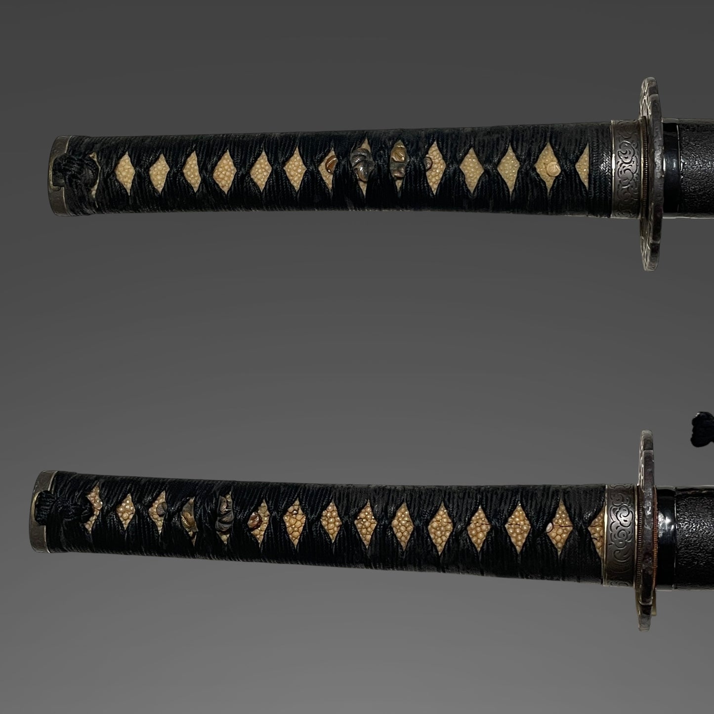 Bohi 棒樋 KATANA, Gold inlay TSUBA, Edo period mumei