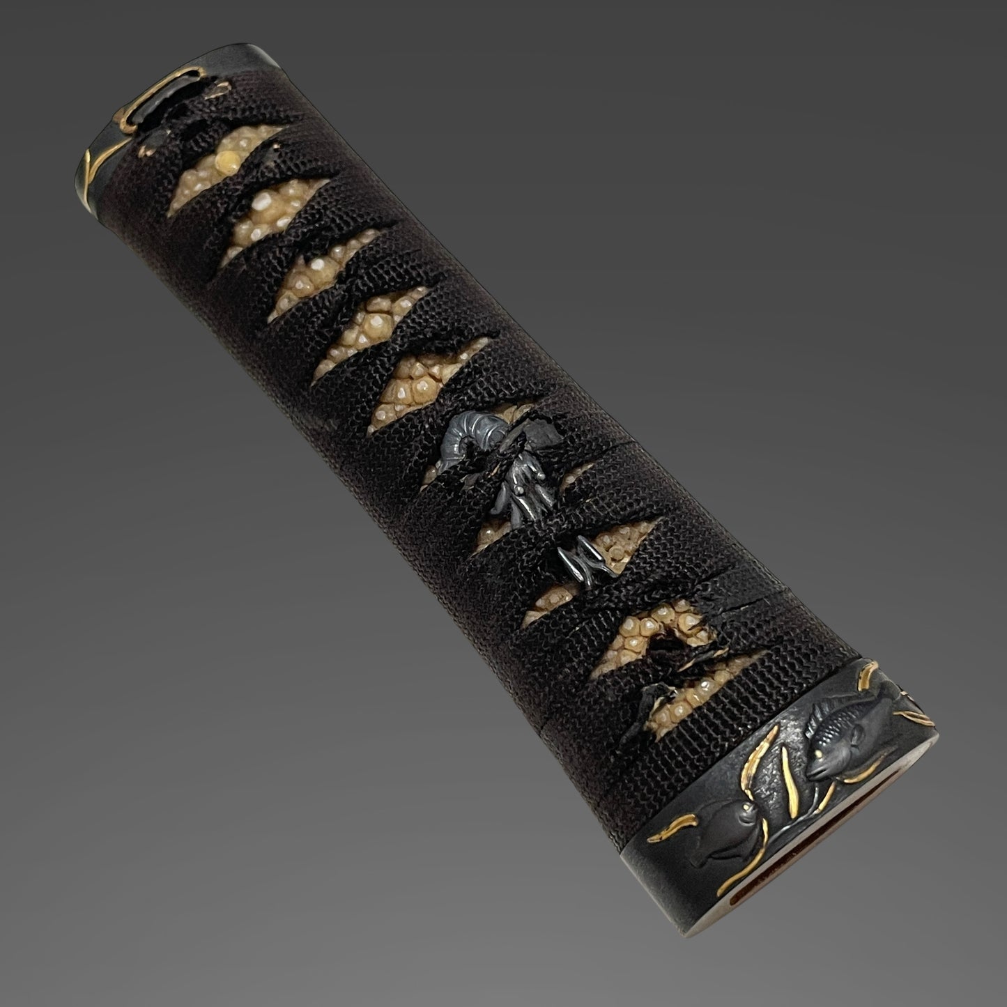 Fish and shellfish Fittings, Amazing Hamon Wakizashi, Edo period mumei