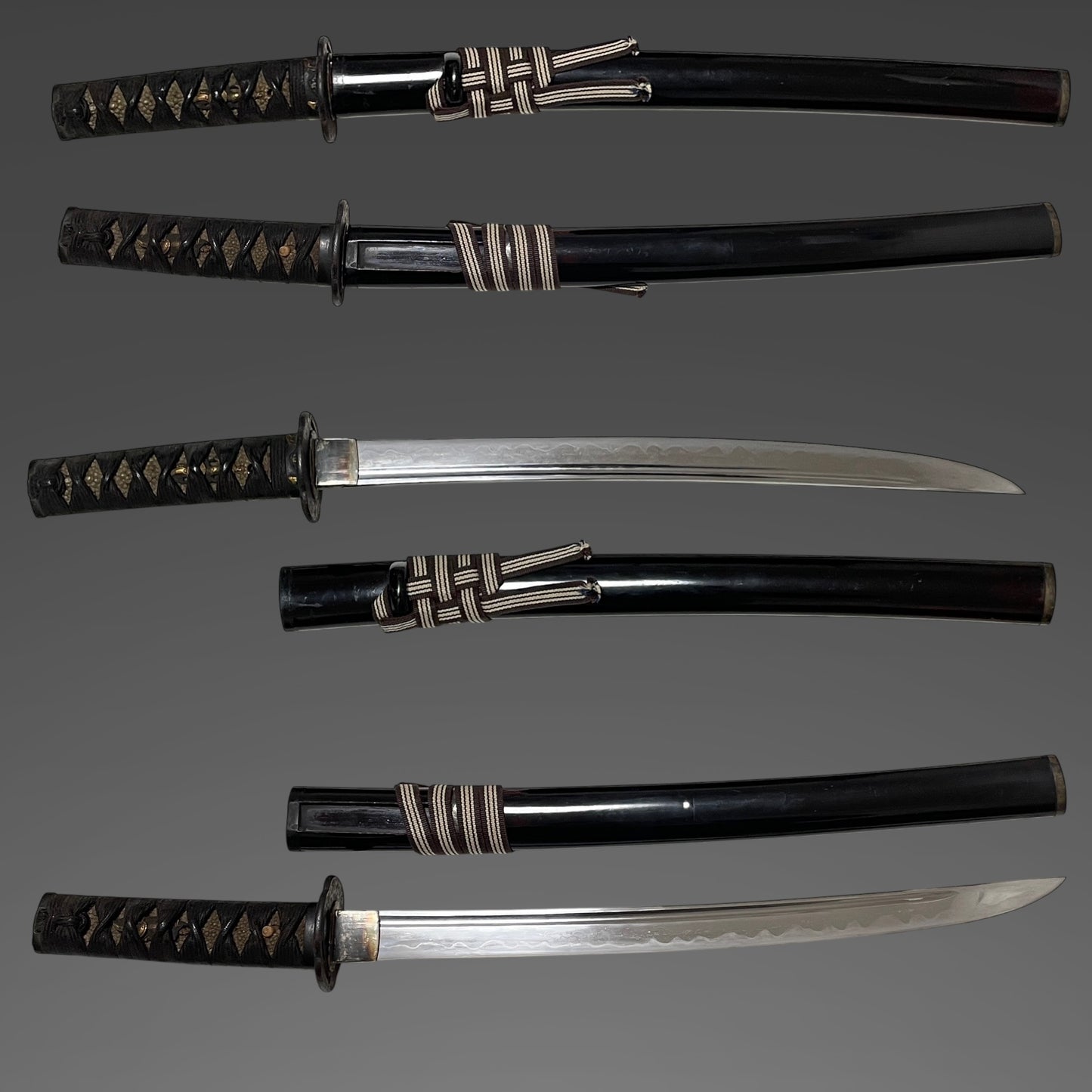 Hirazukuri Wakizashi, Frogs and Willows Fuchi, Bohi 棒樋 blade, Muromachi period mumei