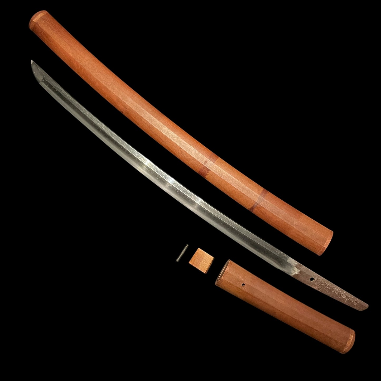 Nanbantetsu 南蛮鉄 Wakizashi, Kaganokami Fujiwara Kanetaka signed, NBTHK Certificate