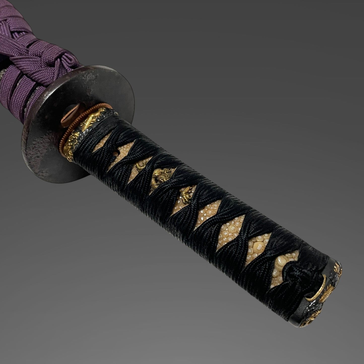 Amazing Hamon, Dragon Fittings Wakizashi, Takada Muneyuki 高田統行, Early Edo period