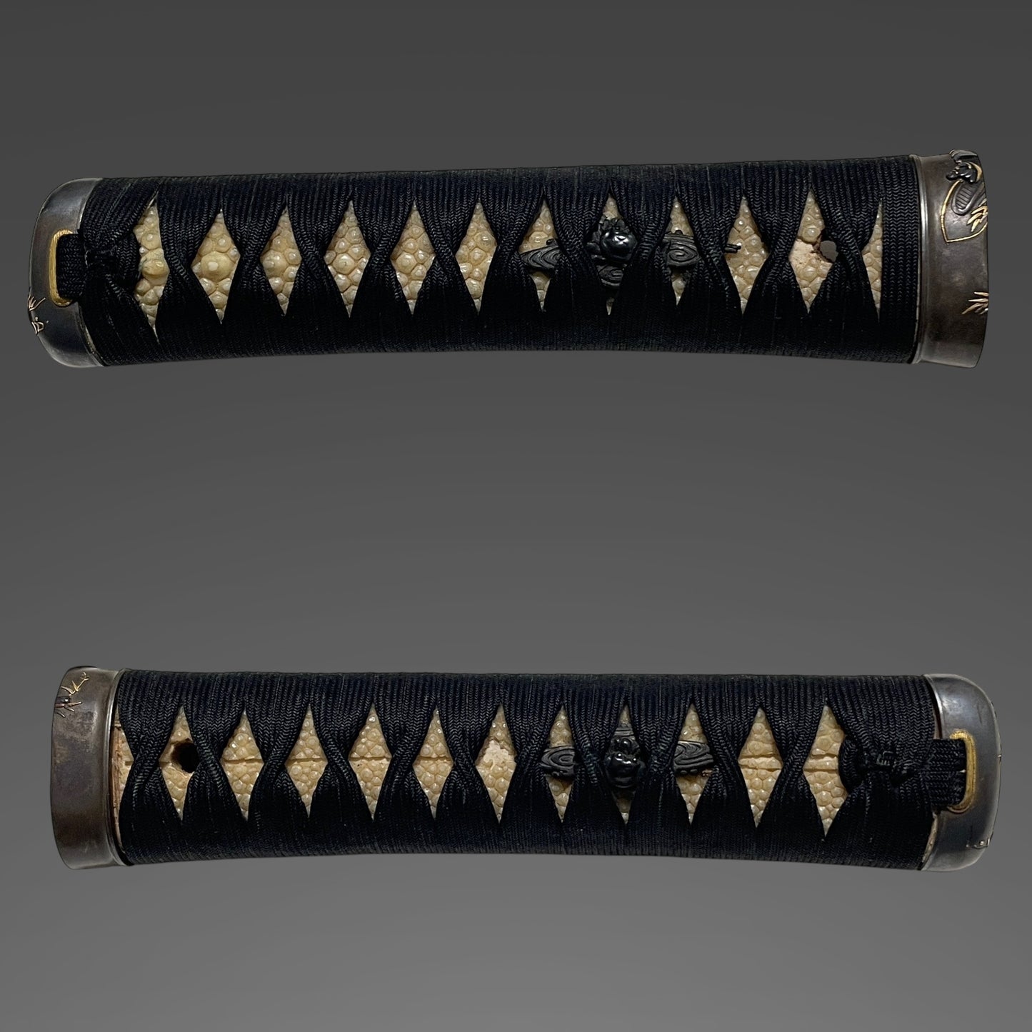 Red Wakizashi Shibuichi Fittings 四分一金具, Signed Fuchi, with Kozuka Kogai,  Edo