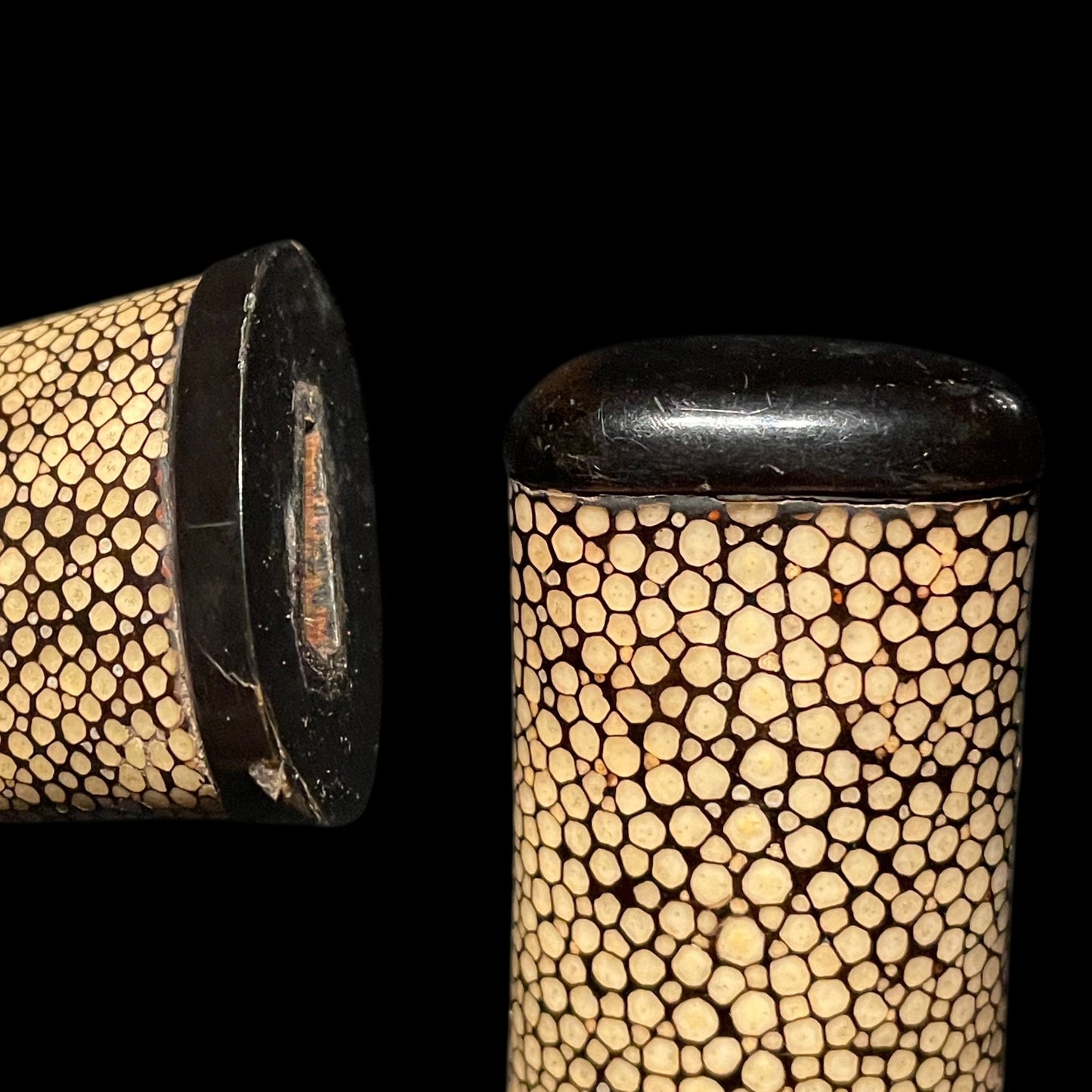 Aikuchi TANTO, Sadamune 貞宗 signed, Masamehada 柾目肌, Muromachi period