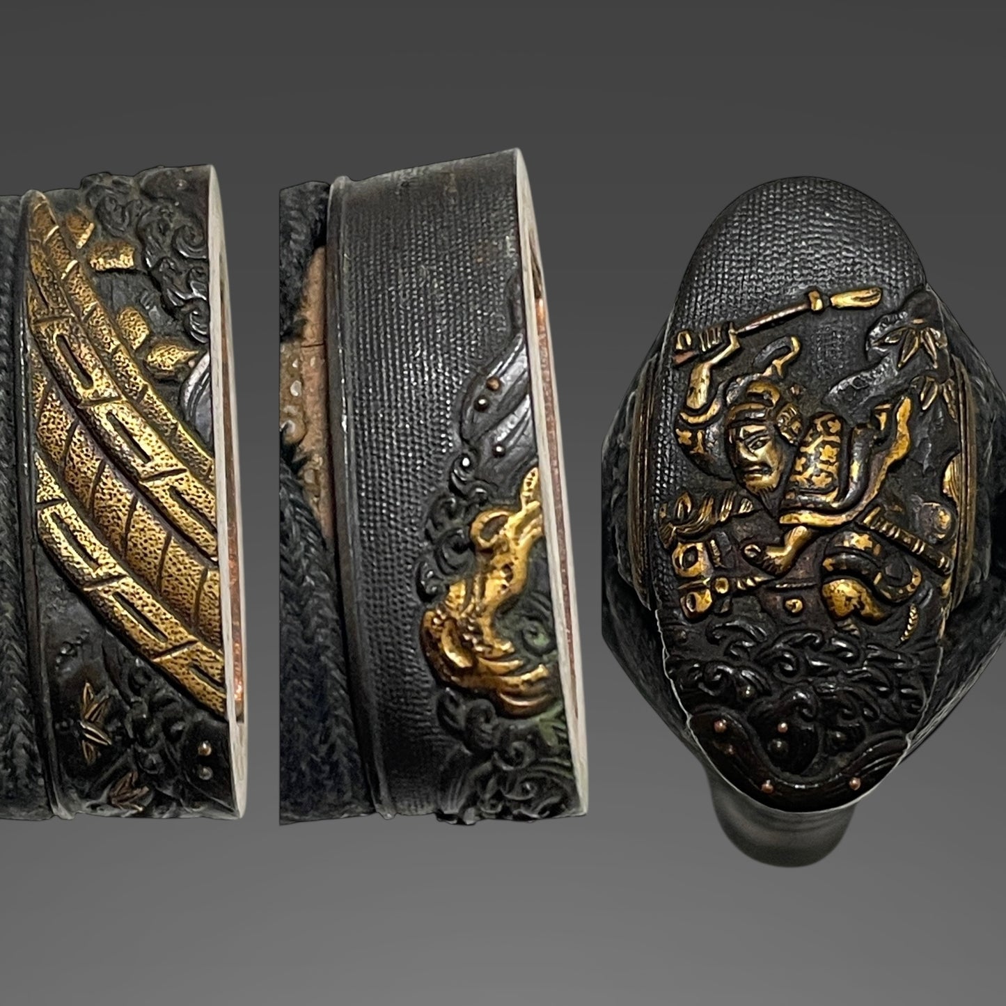 Samurai Fuchikashira 武者縁頭, Long Wakizashi, Suekoto 末古刀, Late Muromachi period