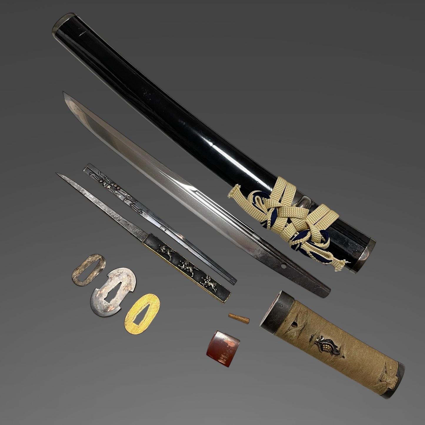 Kiyonori 清則 signed, Kanmuriotoshi 冠落 TANTO, with Kozuka Kogai,  NBTHK Certificate