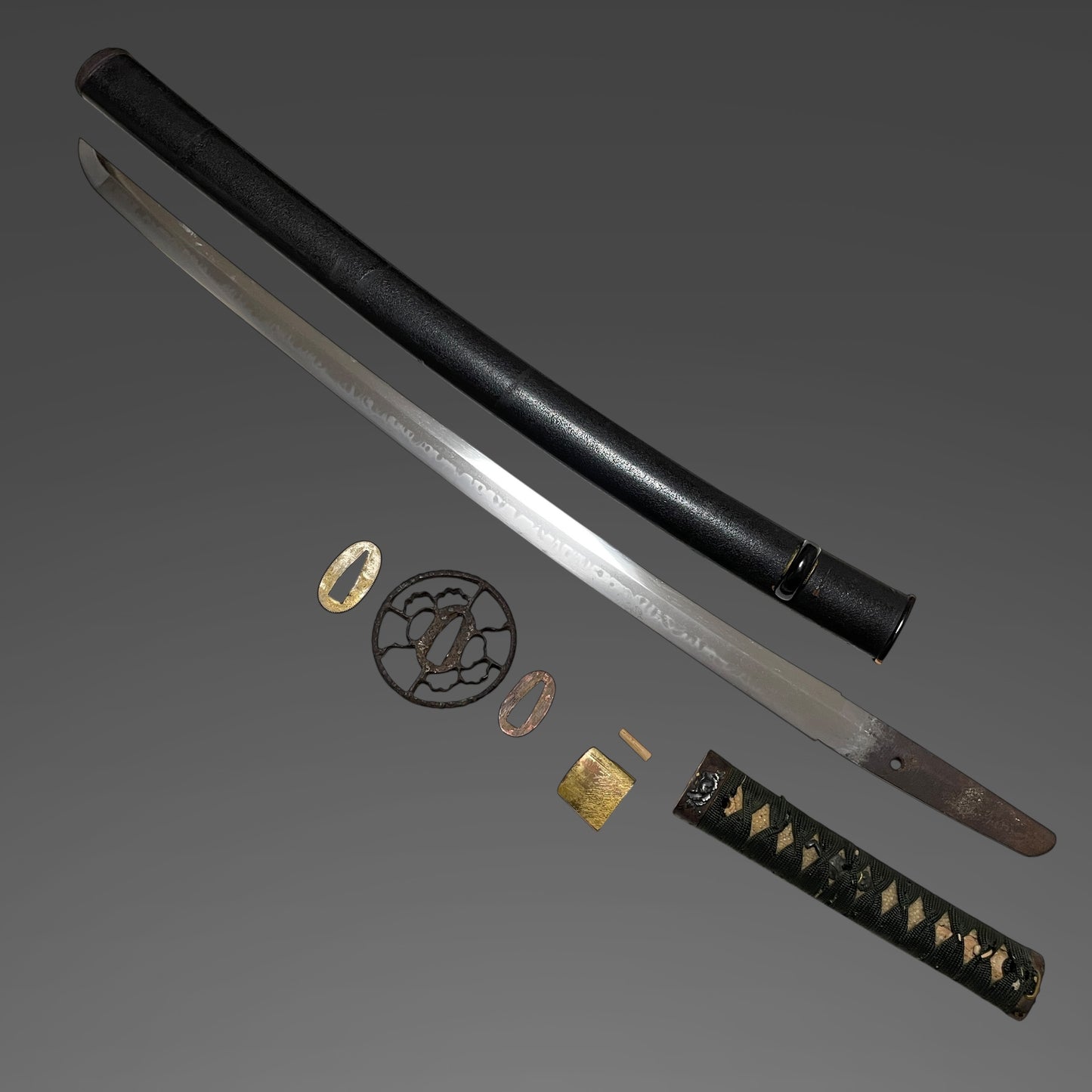 Amazing Hamon Wakizashi, Interesting Menuki, Peony Fuchikashira, Edo period mumei