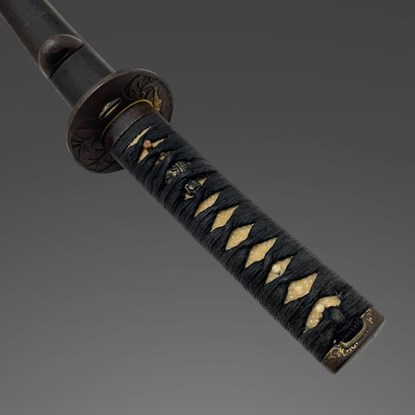 Toppei Koshirae 突兵拵 Long Wakizashi, Mantis Tsuba 蟷螂鍔,  Bishuju Morimitsu 備州住守光 signed