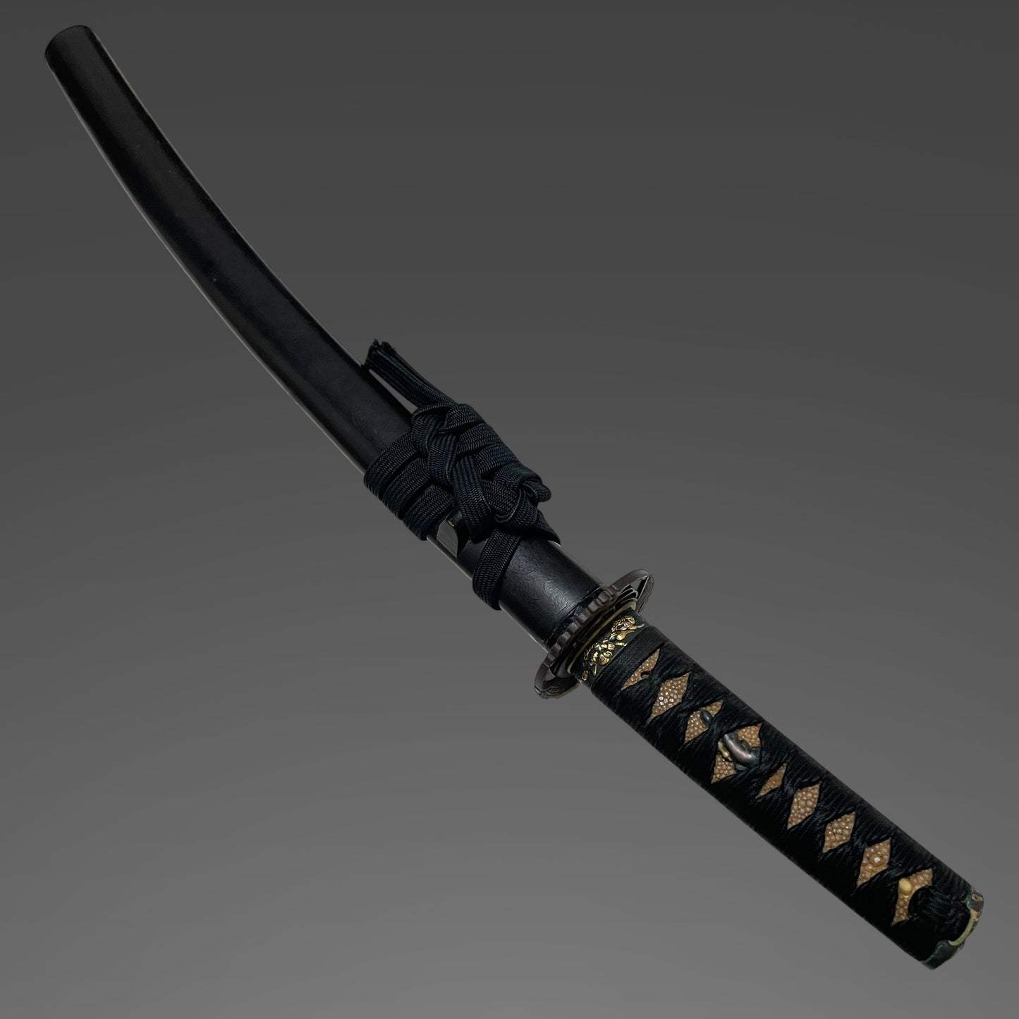 Munetsugu 宗次 signed Wakizashi, Mt.Fuji Kozuka,  Catfish Menuki, Edo period