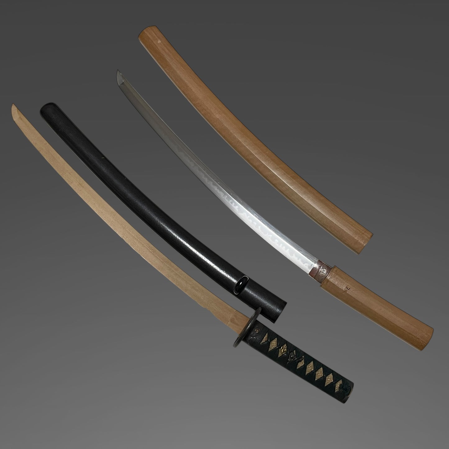 Bizenkokuosa 備前国長 signed Wakizashi, Monkey Fuchi, Mt.Fuji Kozuka, Muromachi period