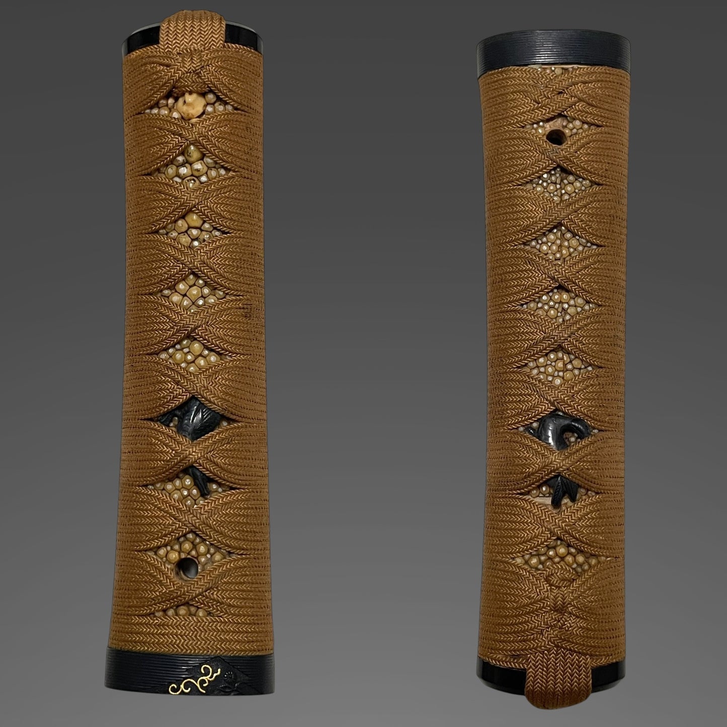 HITATSURA 皆焼 Wakizashi, Dragonfly Tsuba, Family crest Scabbard, Muromachi period mumei