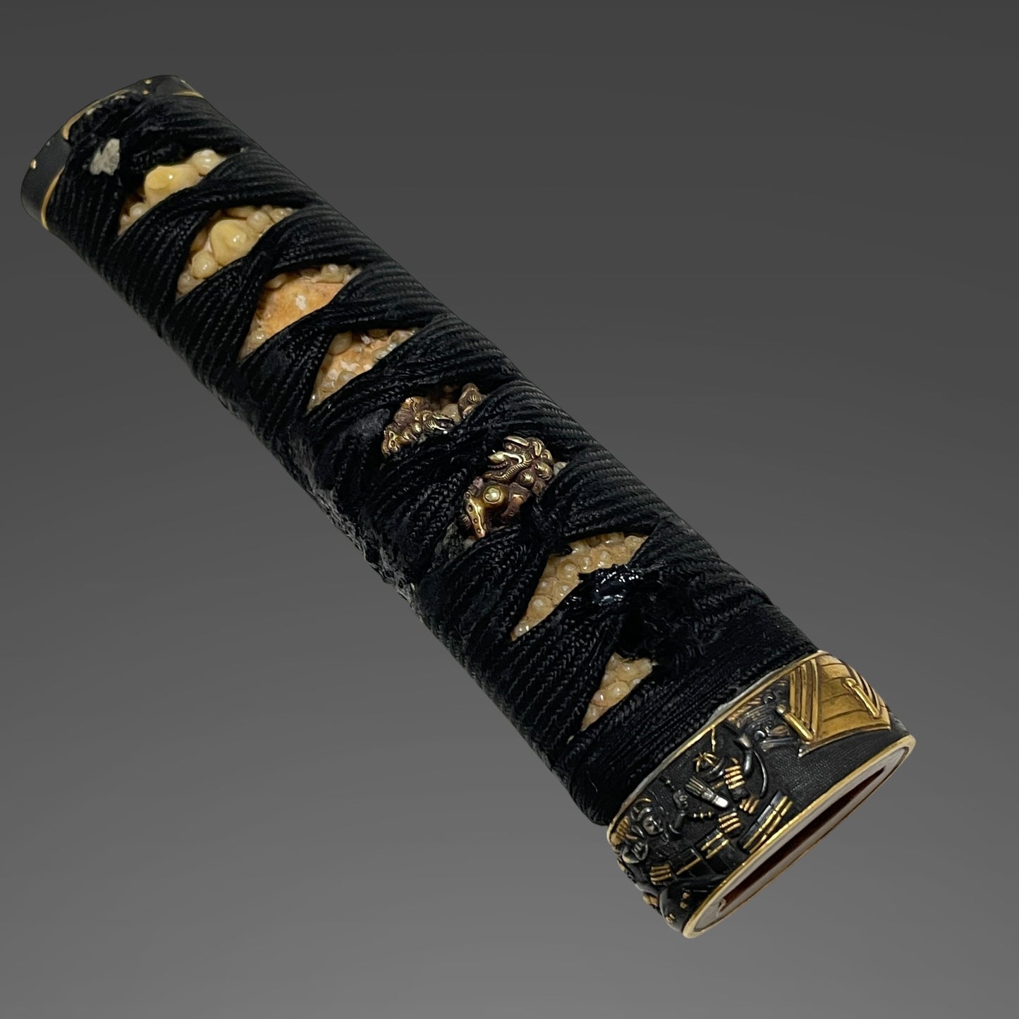 Bishuosafune Munemitsu 備州長船宗光 signed Wakizashi, Samurai Fuchikashira, Muromachi period