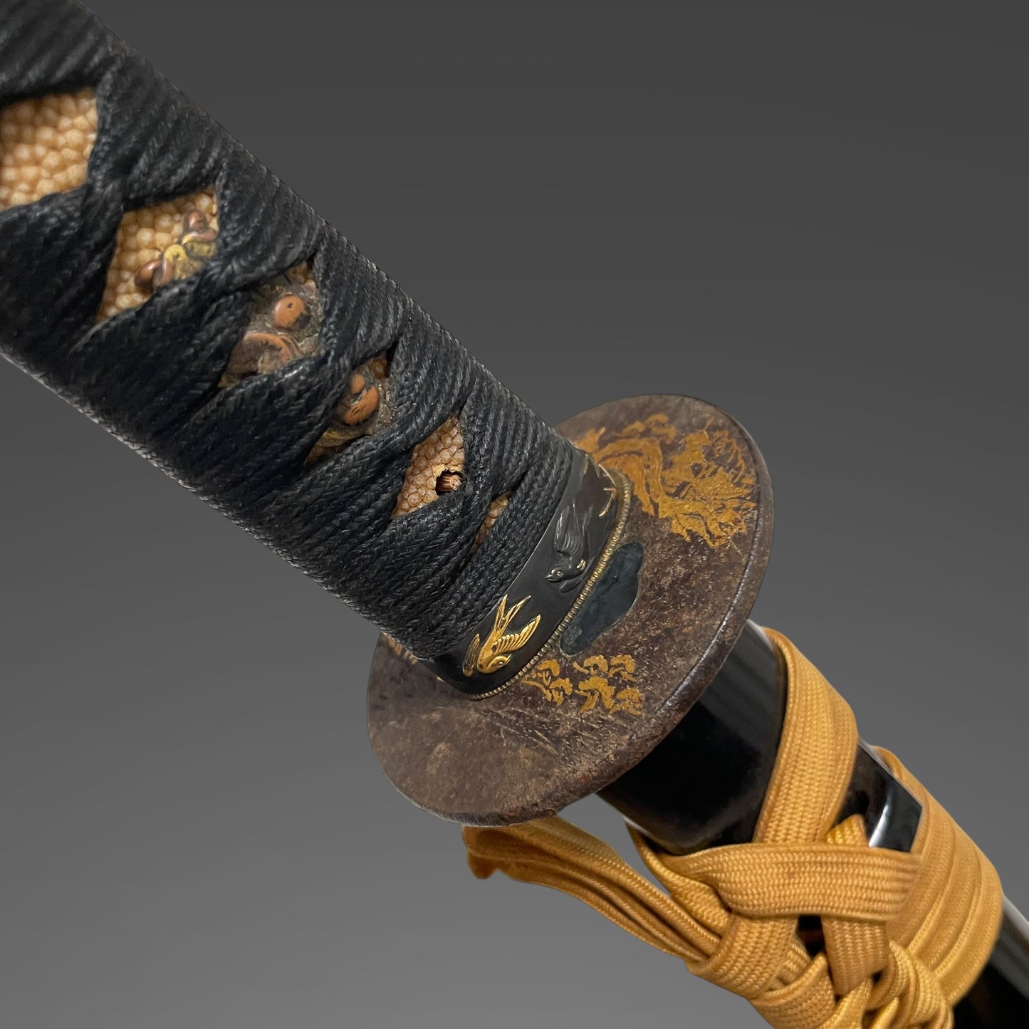 Long Wakizashi with Shakudo Bird Fuchikashira and Gold inaly Tsuba, Edo period mumei