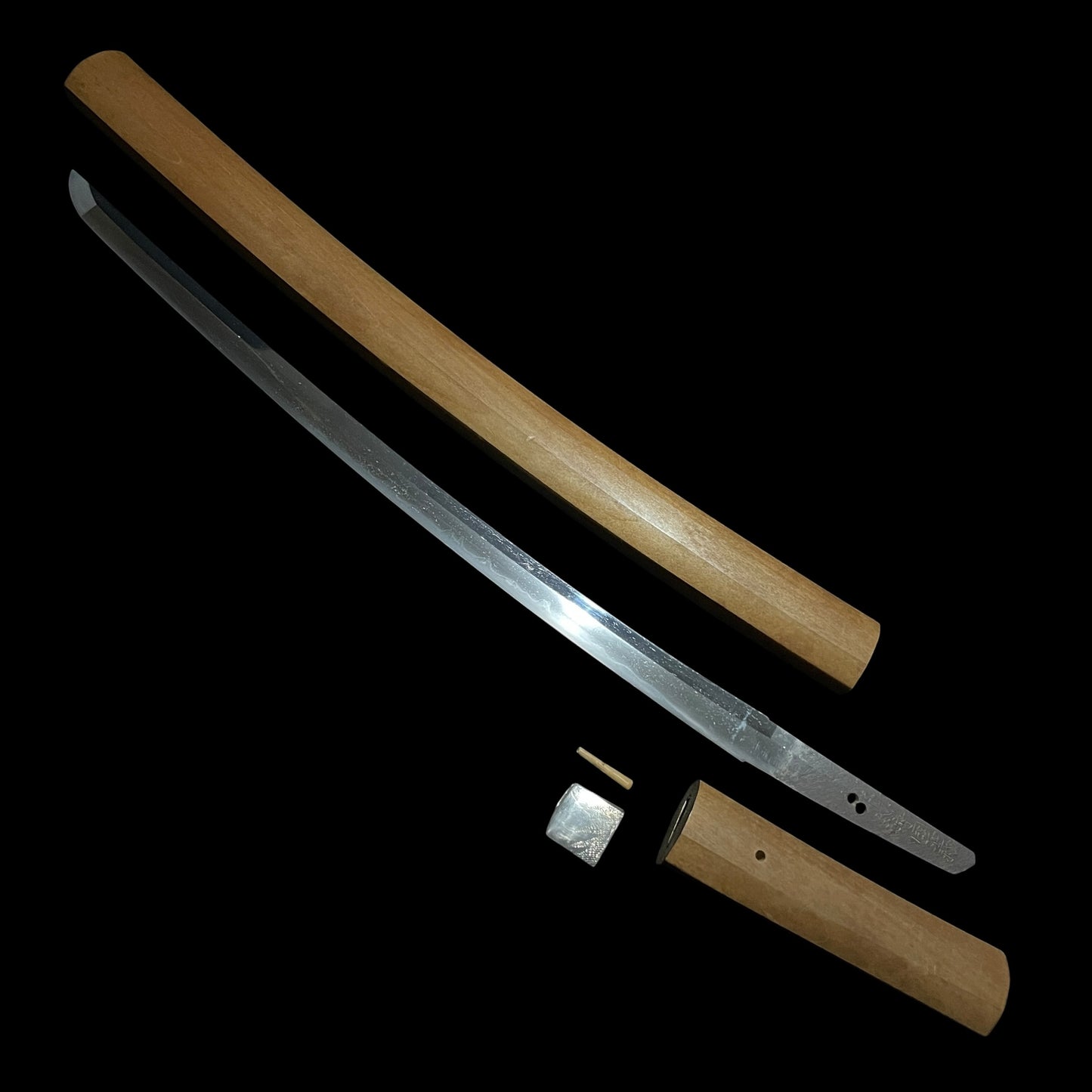 Shimosanokami Kuniyoshi 下総守國義 signed Wakizashi, Edo period, NBTHK Certificate