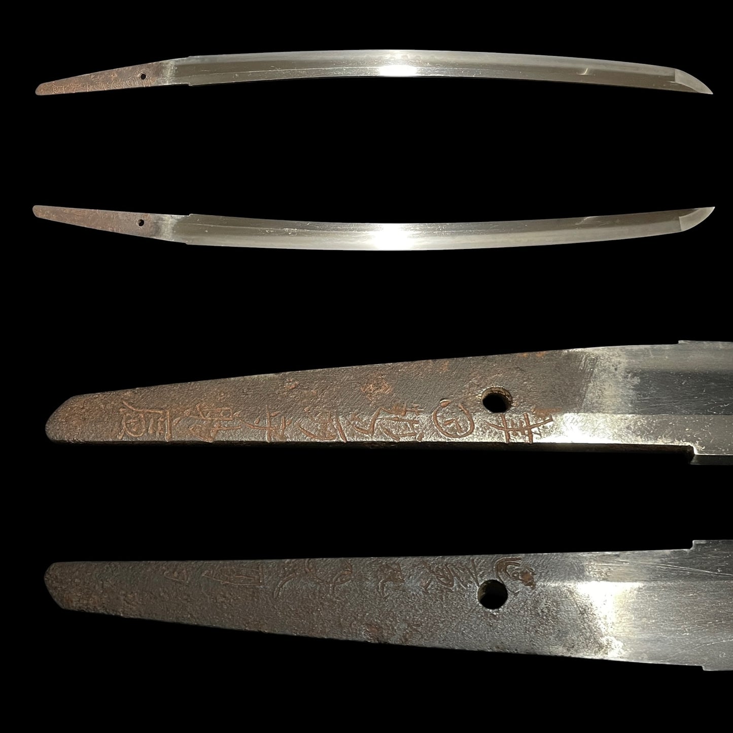 Red Wakizashi Catfish Kozuka,  Tsuda Echizennokami Sukehiro August 1681 signed