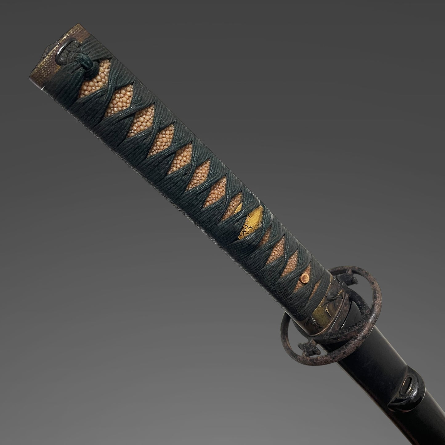 Higonokami Kuniyasu 肥後守国康 signed Long Wakizashi, Waterfowl Brass Fuchikashira, Edo period
