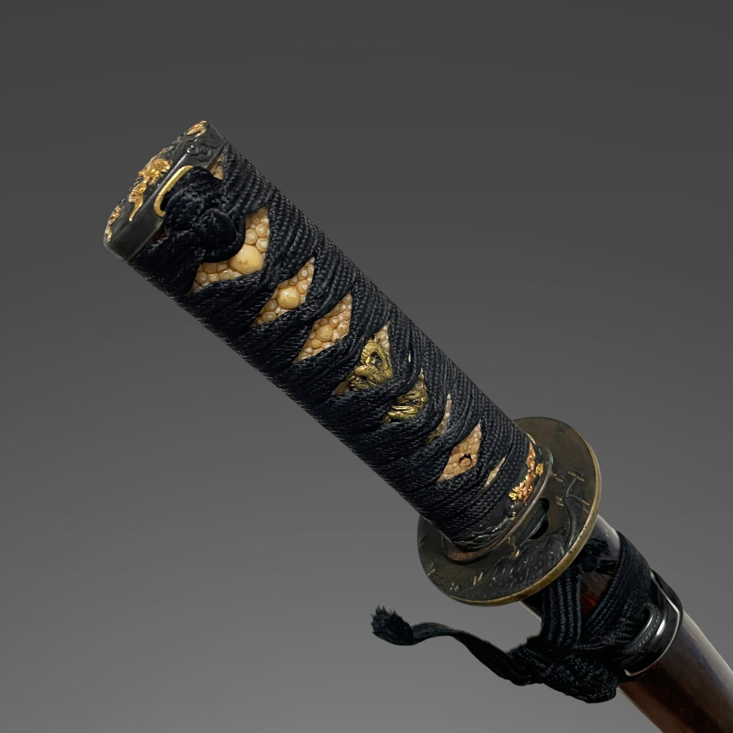 Nagamaki Naoshi Style Wakizashi, Signed Shibuichi Tsuba, Muromachi period mumei