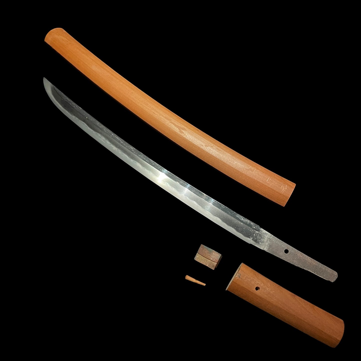 Kanehiro 兼廣 signed Shobuzukuri 菖蒲造り Wakizashi, Muromachi period