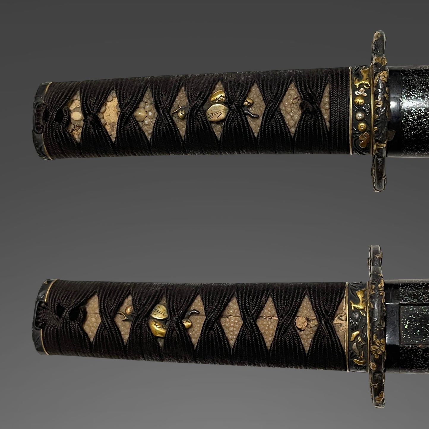 Naginata Naoshi 薙刀直し Wakizashi, Hizenkokuju Tadayoshi 肥前國住忠吉 signed, Mino Fittings
