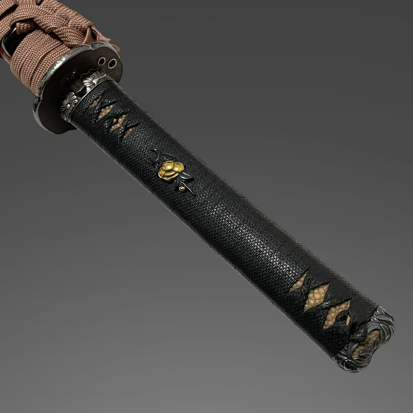 Inrokizamizaya 印籠刻鞘 KATANA, Kanbun-Shinto 寛文新刀, Very wide Blade, with Wari-Kogai