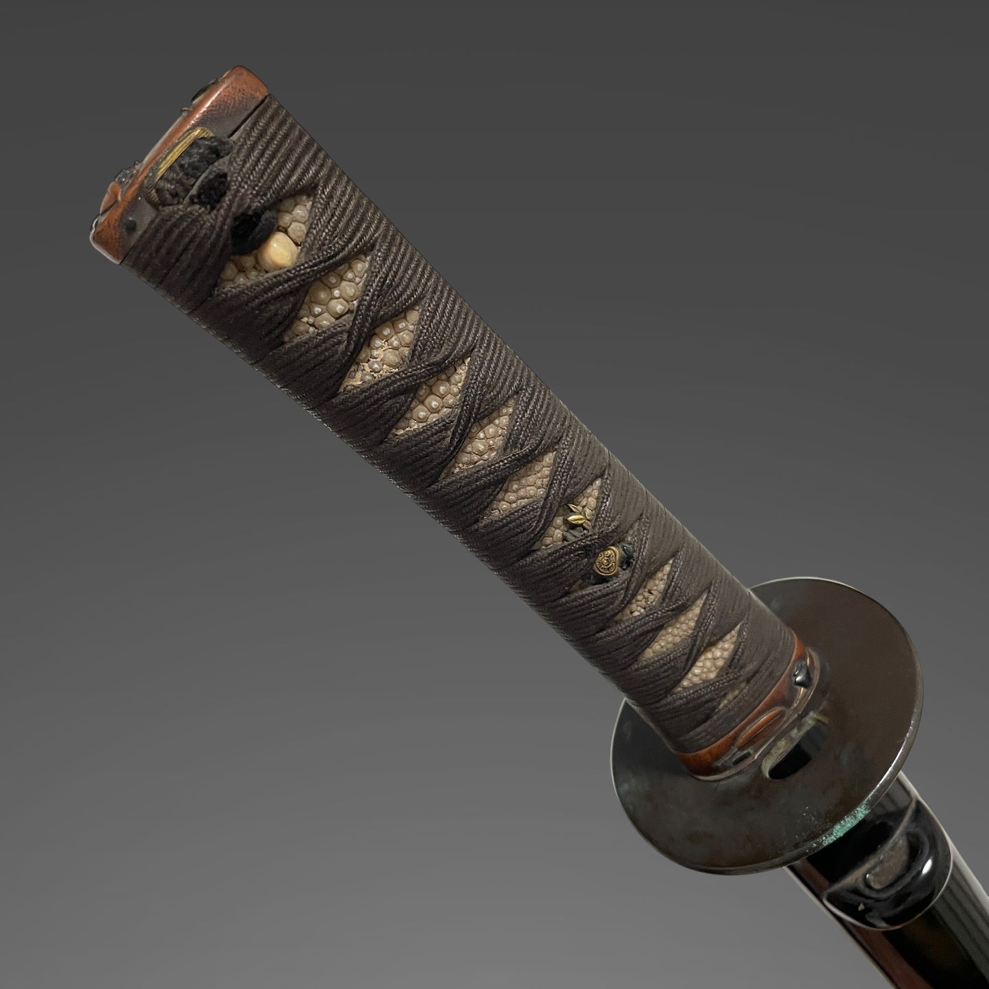 Amazing Hamon Sukezane 助真 signed Wakizashi, Copper Fuchikashira, Edo period