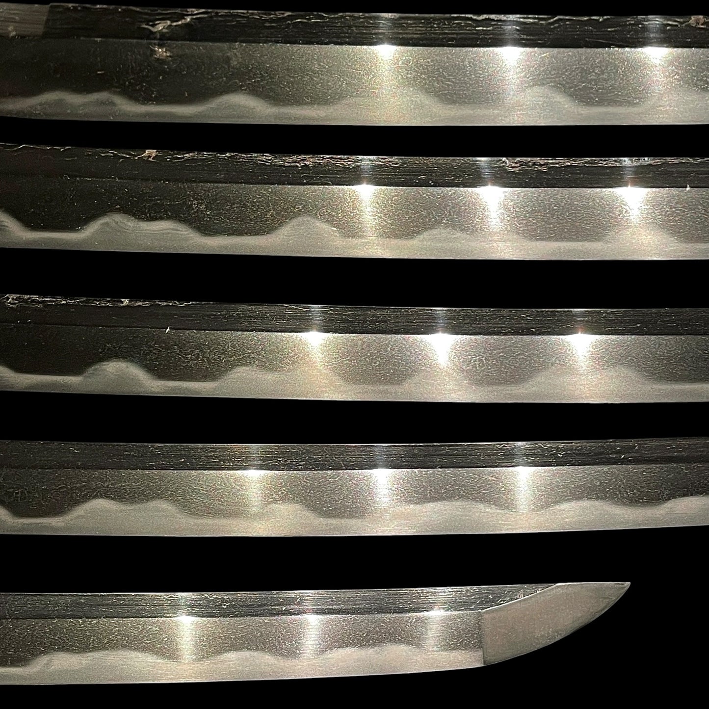 Amazing Hamon Sukezane 助真 signed Wakizashi, Copper Fuchikashira, Edo period