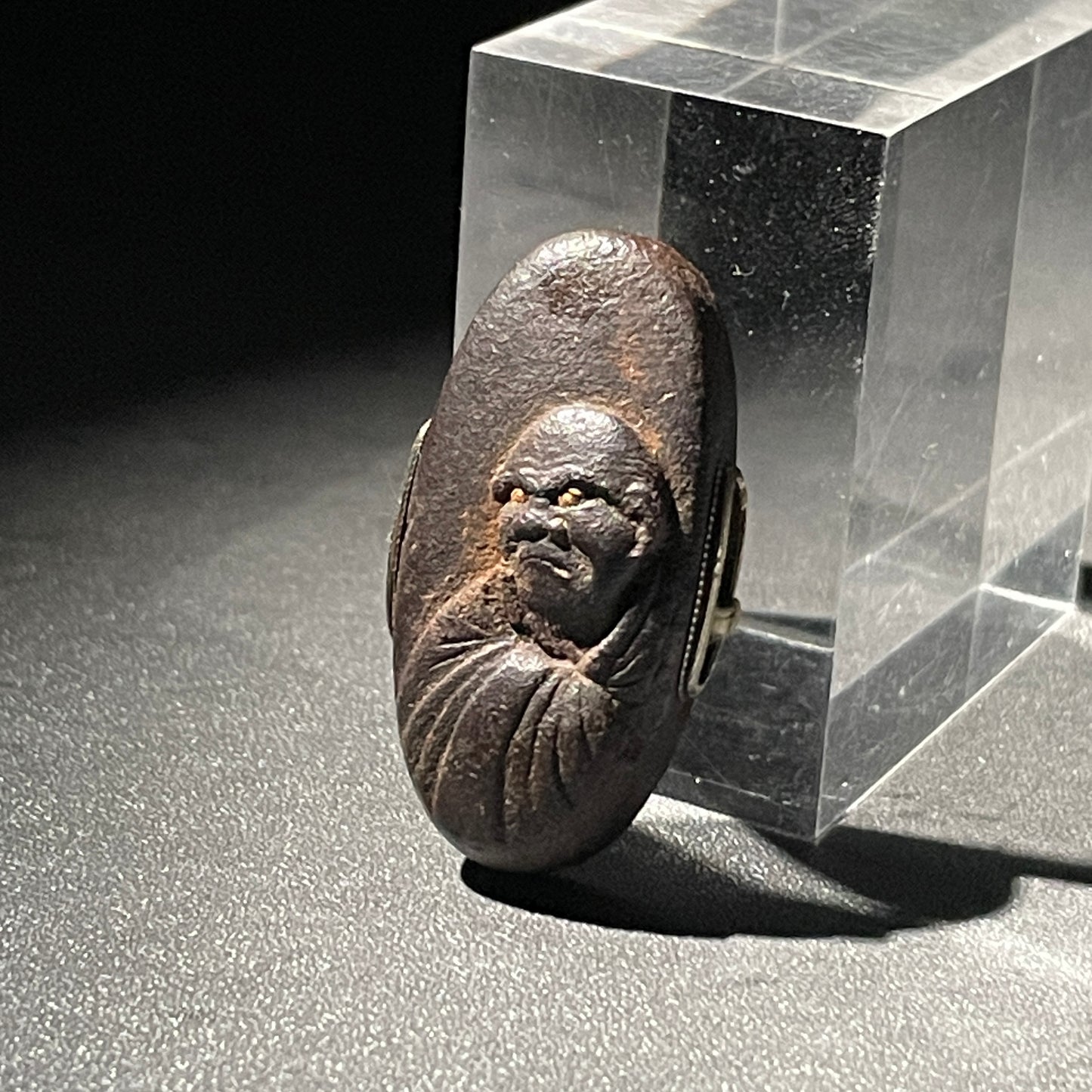 Daruma 達磨 Fuchikashira, Iron back, Edo period, with BOX