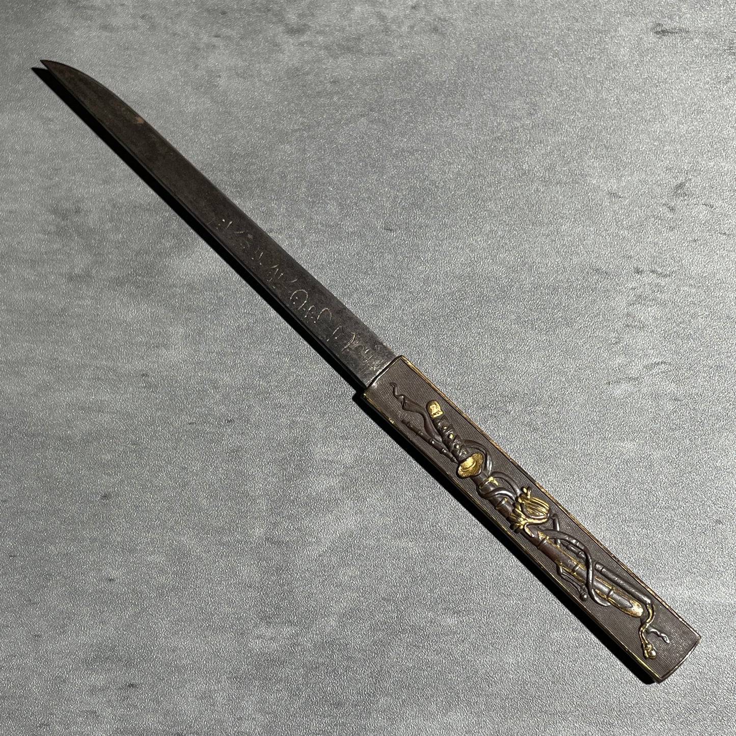 Tachi 太刀 Kozuka, Shakudo back, Signed blade, Edo period