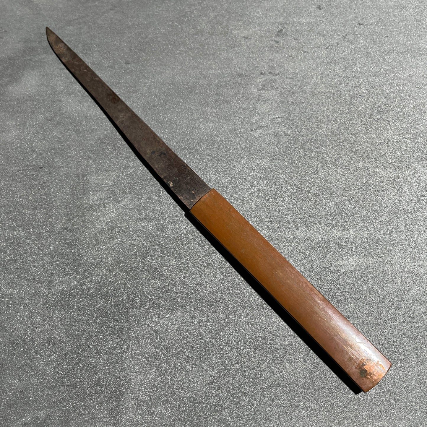 Kenmaki-Ryu 剣巻龍 Dragon and Sword KOZUKA, Shakudo back, Edo period