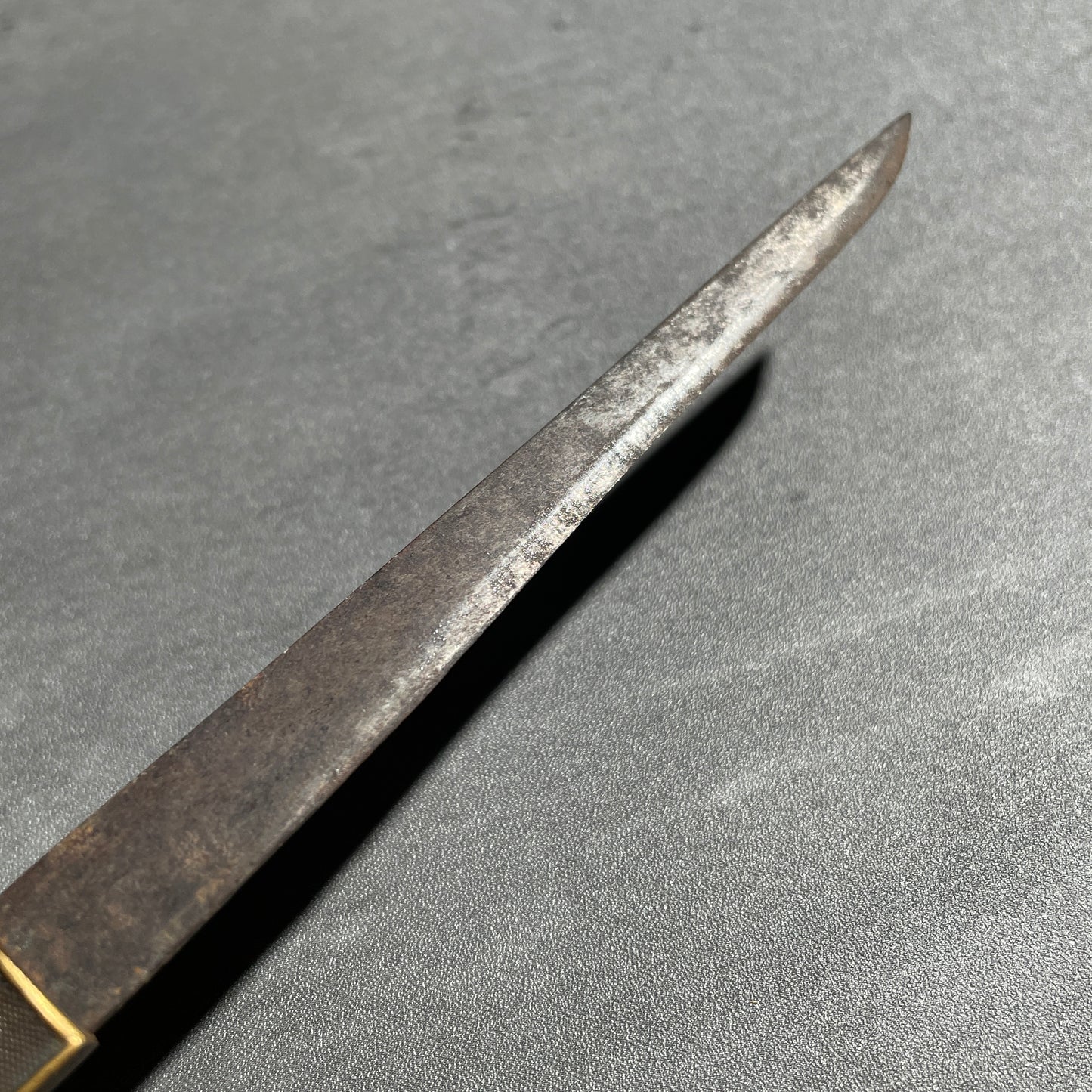 Kenmaki-Ryu 剣巻龍 Dragon and Sword KOZUKA, Shakudo back, Edo period