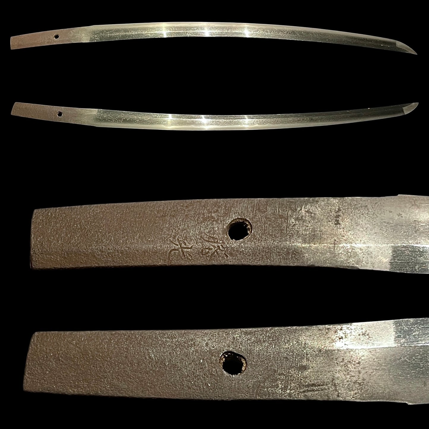 Katsumitsu 勝光 signed Wakizashi, Shibuichi Fuchikashira, Muromachi period, with Shirasaya