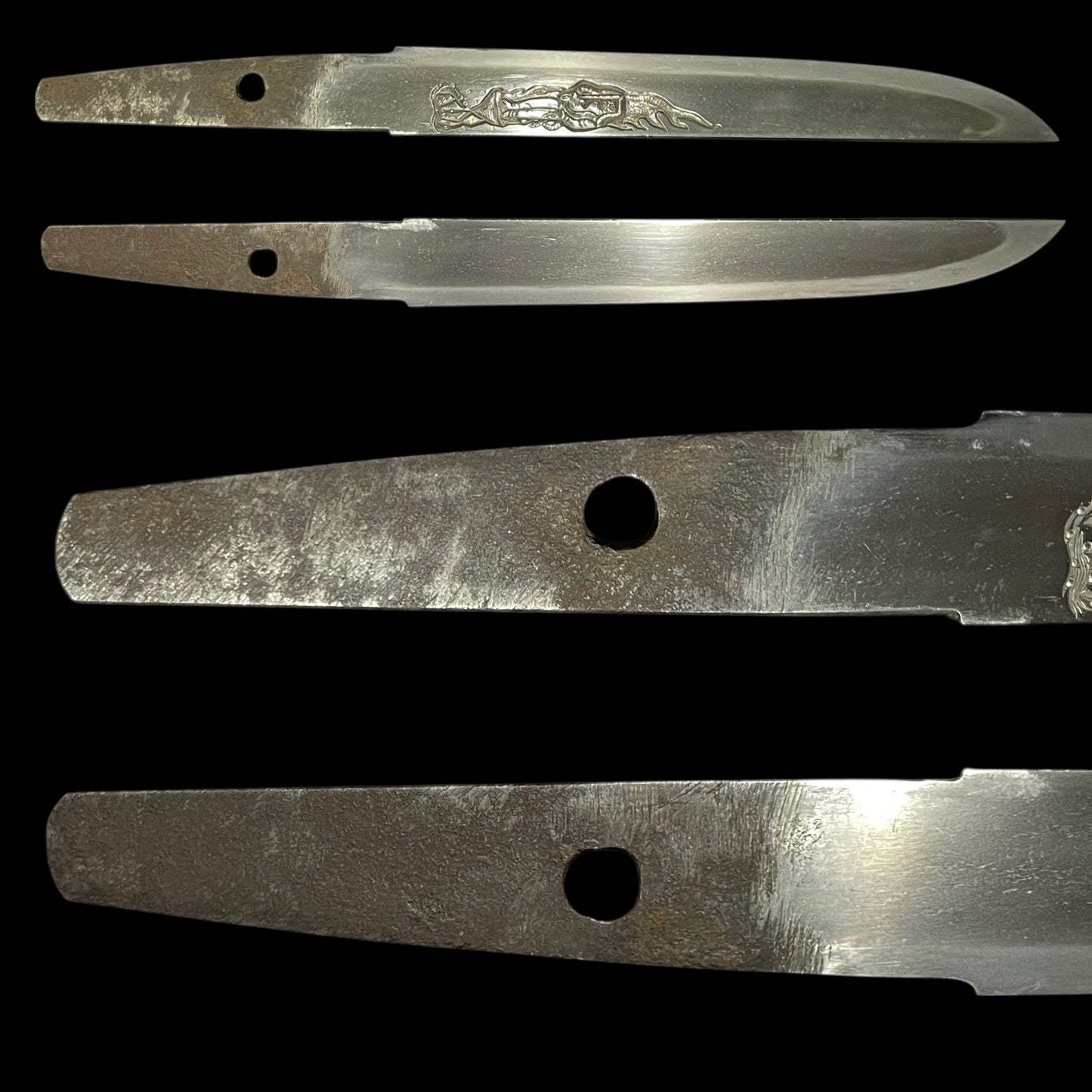 HORIMONO 彫物 Tanto, Fudo-Myoo 不動明王, with Kozuka Kogai, Edo period mumei