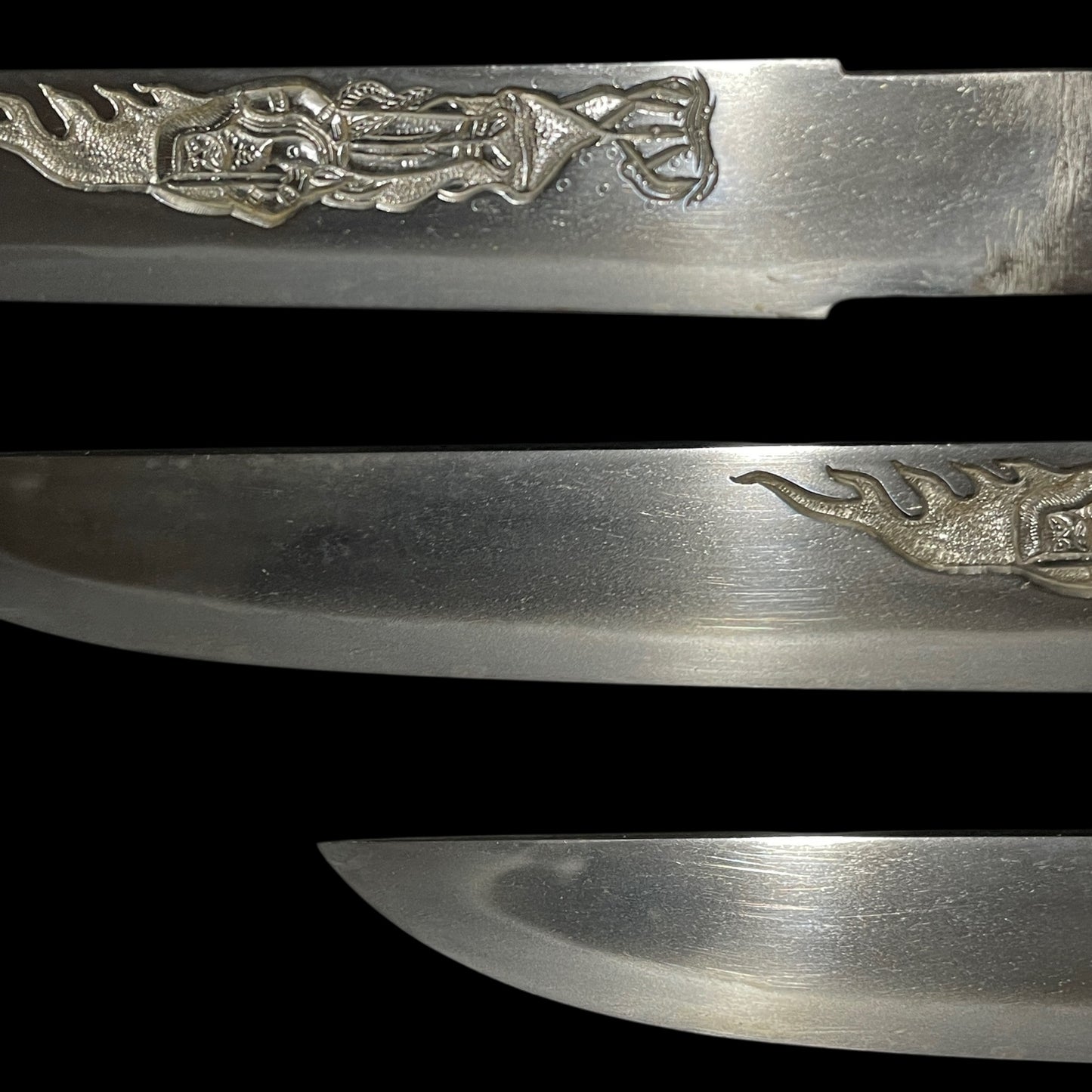 HORIMONO 彫物 Tanto, Fudo-Myoo 不動明王, with Kozuka Kogai, Edo period mumei