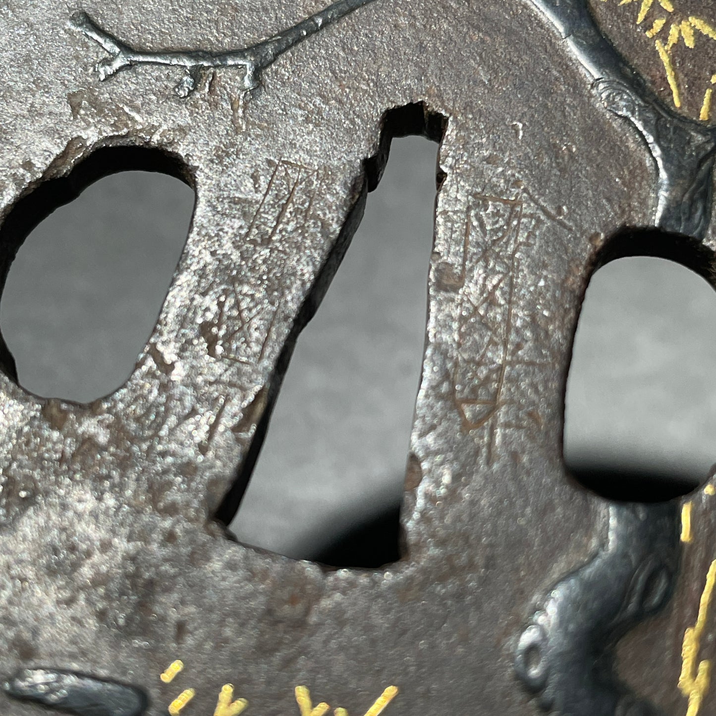 老松(Oimatsu), Old pine tree TSUBA, Shakudo inlay, Edo period