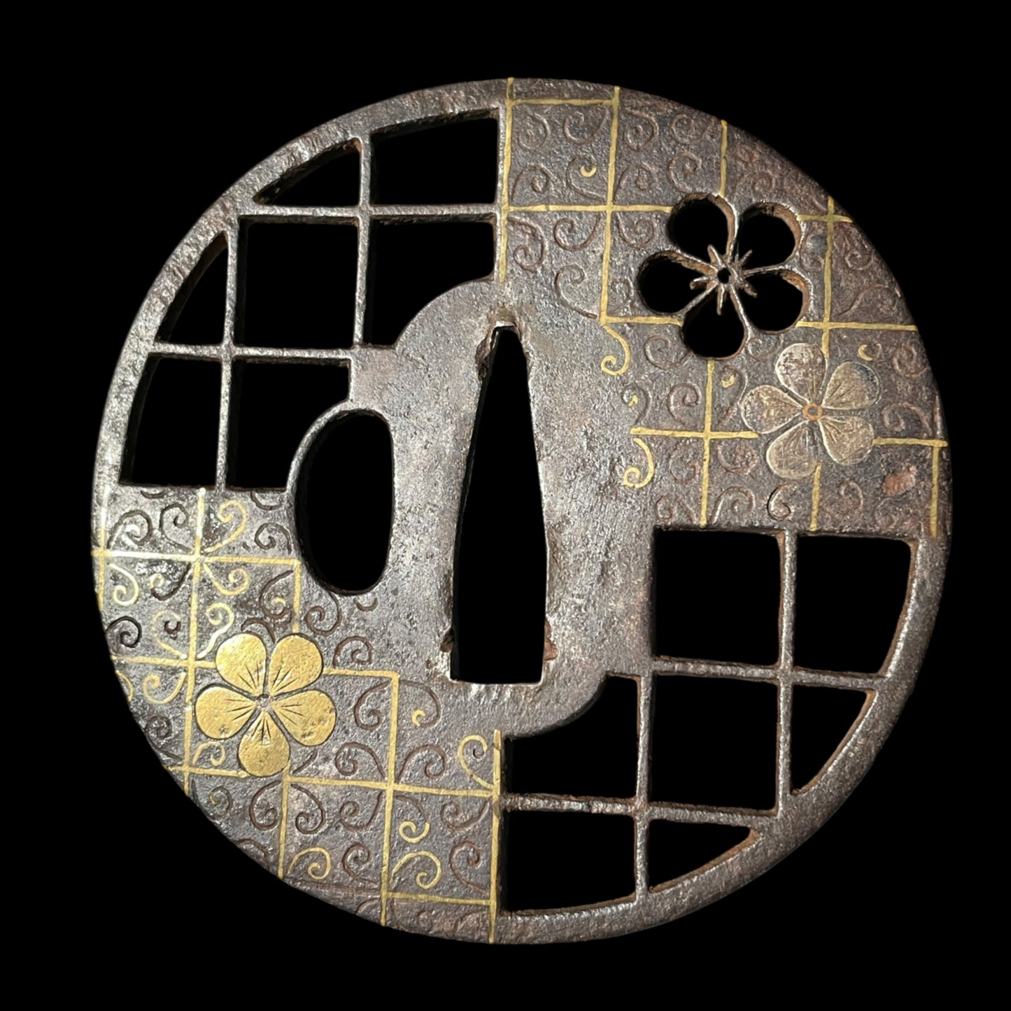 窓透鍔 (Madosukashi Tsuba), Iron back, Edo period, with BOX