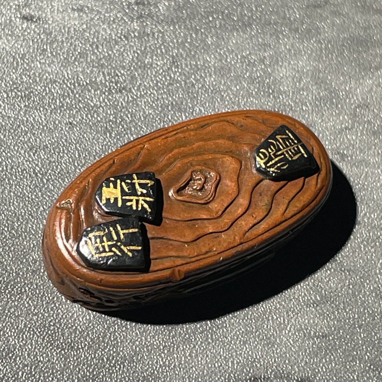 将棋駒素銅縁頭 (Shogigoma Suaka Fuchikashira), Hisanori 久則 signed, Edo period