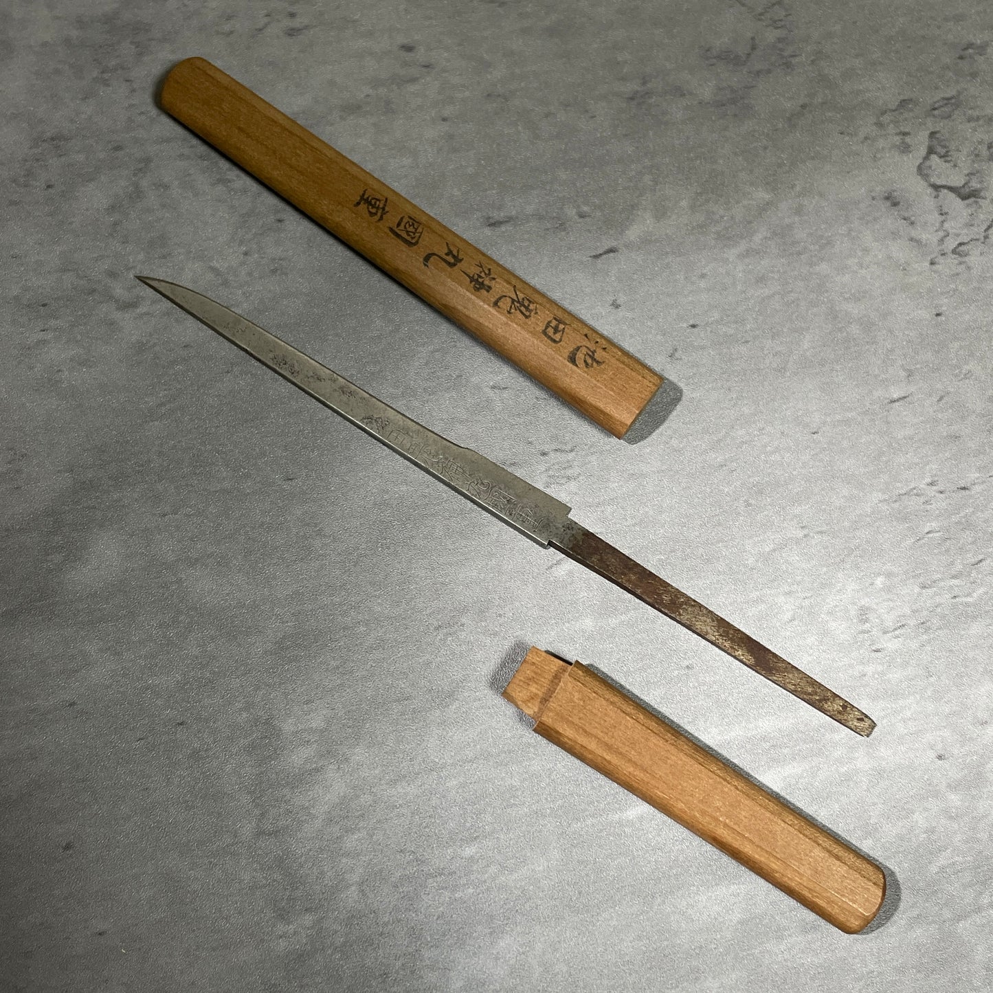 Kozuka Kogatana in Shirasaya, Ikeda Kijinmaru Kunishige 池田鬼神丸国重 signed