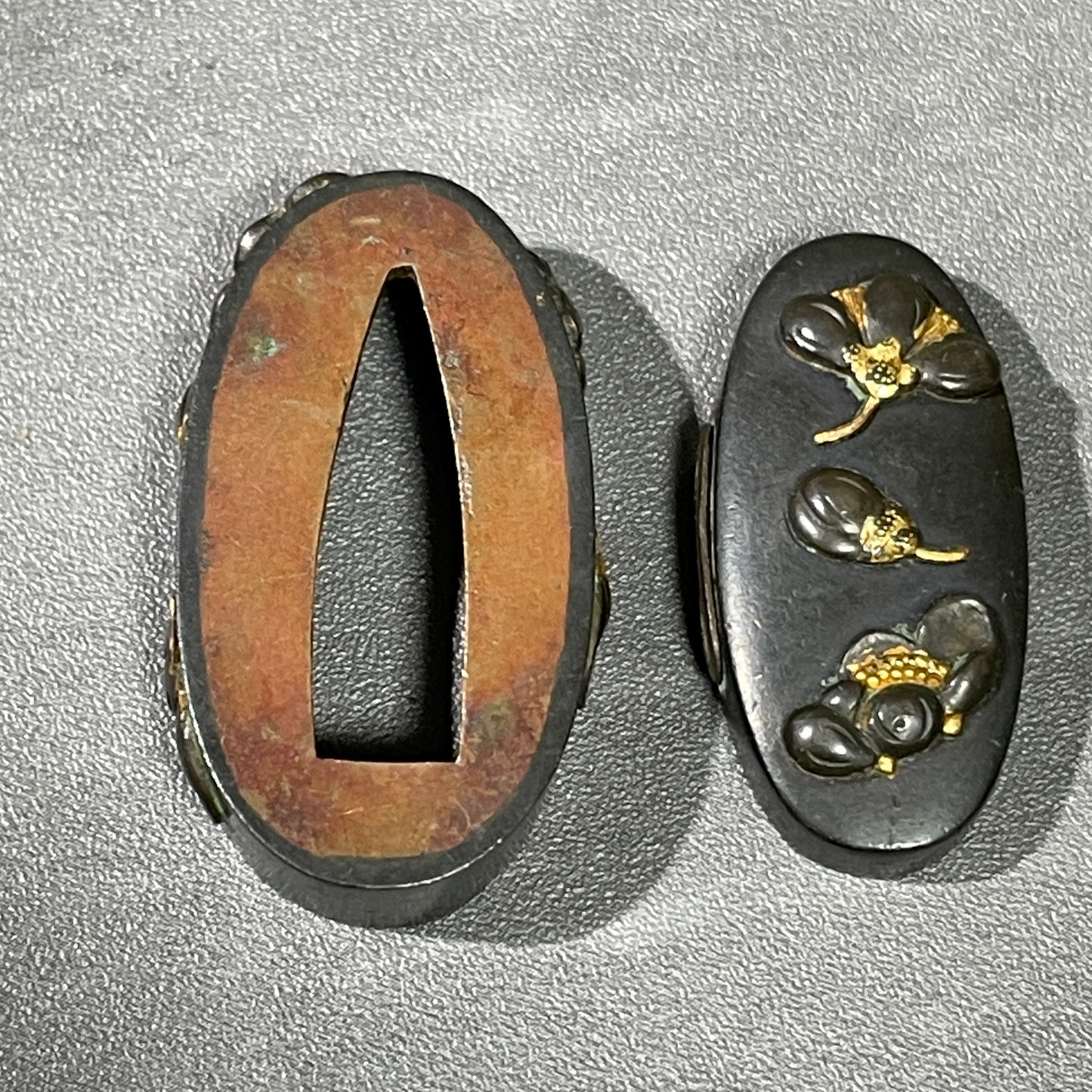 Camellia and Eggplant Fuchikashira, Tsubaki-Nasu(椿茄子), Edo period, Shakudo back