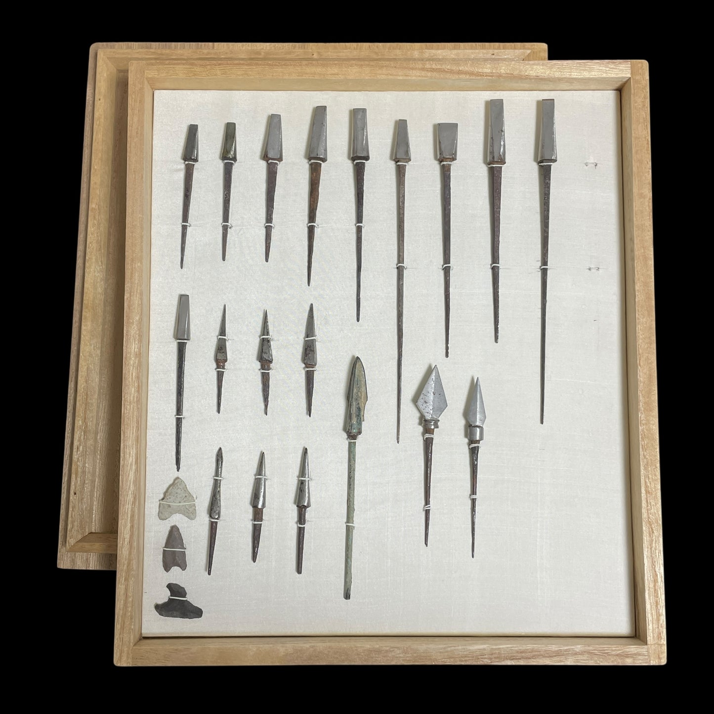 YAJIRI x 19 鏃 Samurai Arrowhead, Edo period, with BOX