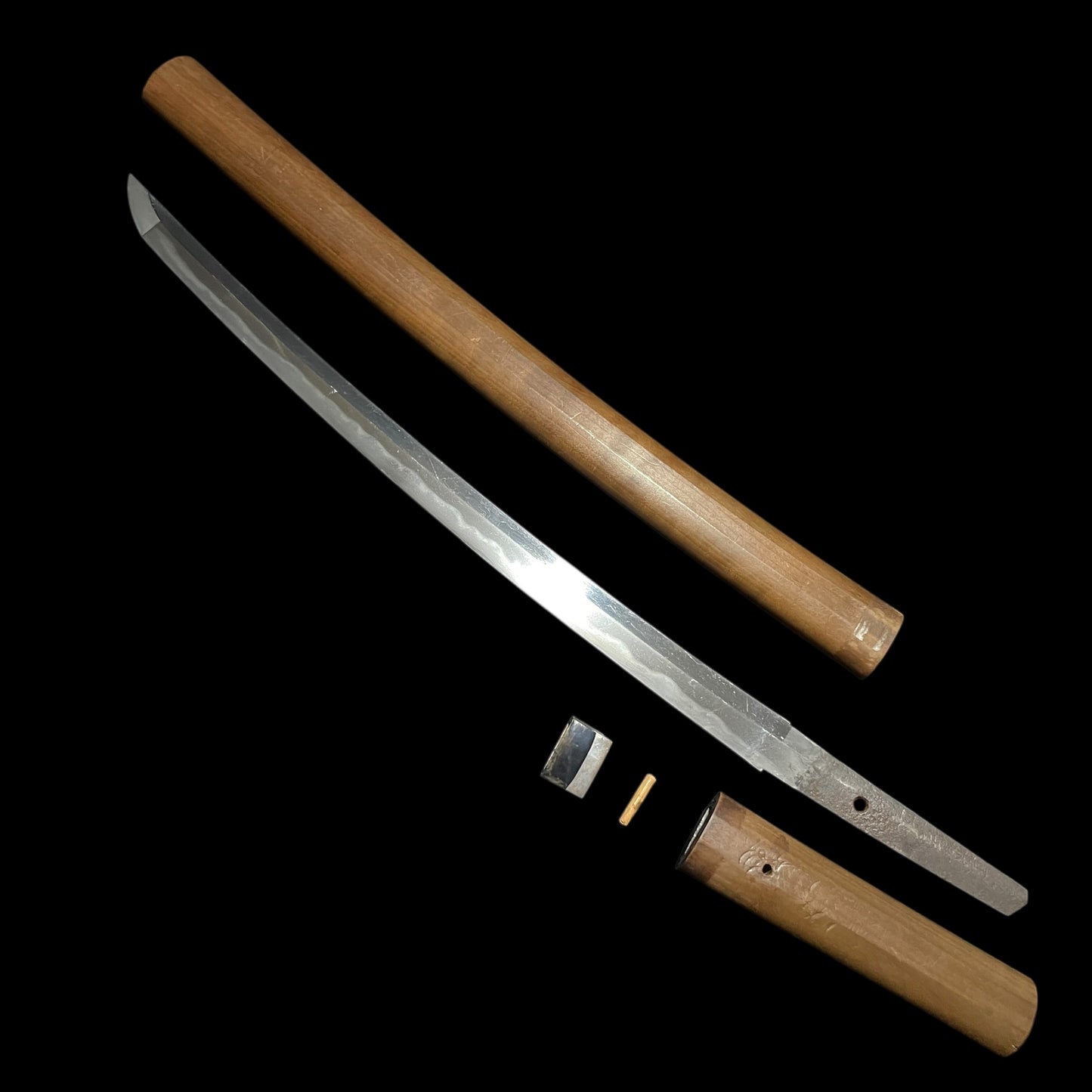 Monju Kaneshige 文珠金重 signed WAKIZASHI, Oogunome-Hamon 大互目刃文, Edo period
