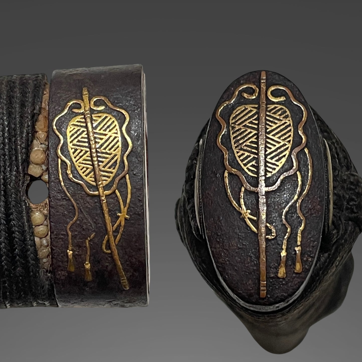 Gunbai-Fuchikashira 軍配縁頭 Wakizashi, Wide Hamon, Edo period mumei