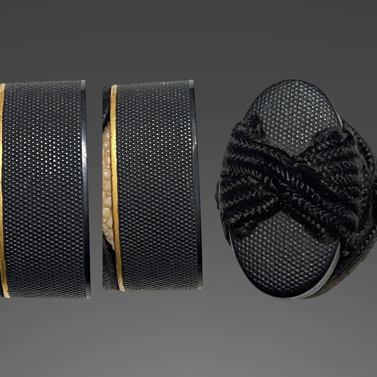 Amazing Hamon Kishu Ishido Yasumitsu 紀州石堂康光 Wakizashi, Shakudo nanako Fittings