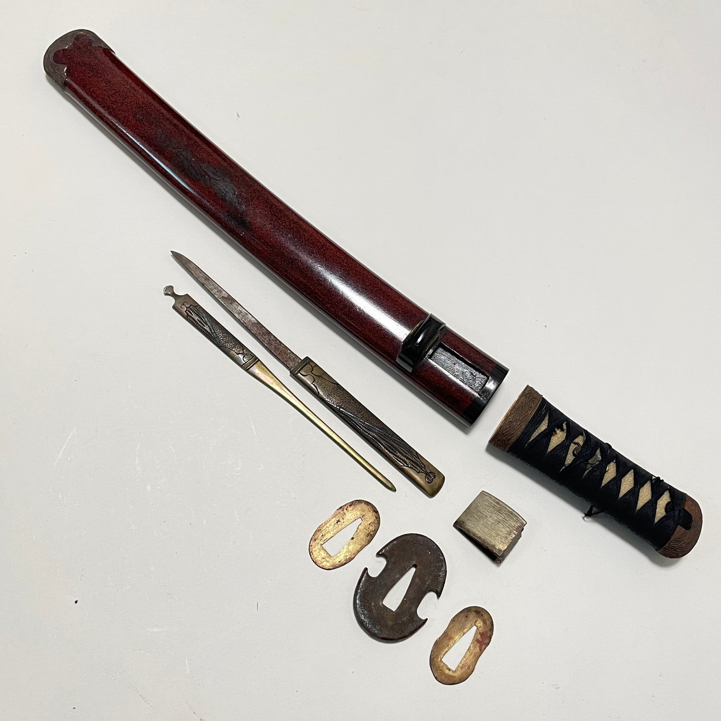 Red Matsushiro Koshirae 松代拵 For TANTO, with Kozuka Kogai, Edo period