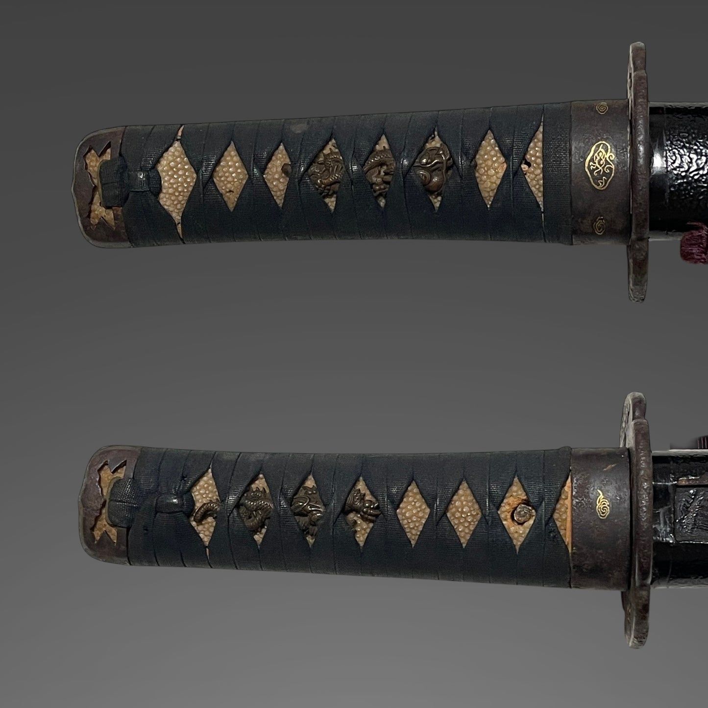 Dragon Menuki Koshirae For WAKIZASHI, Thick Fuchi, Edo period