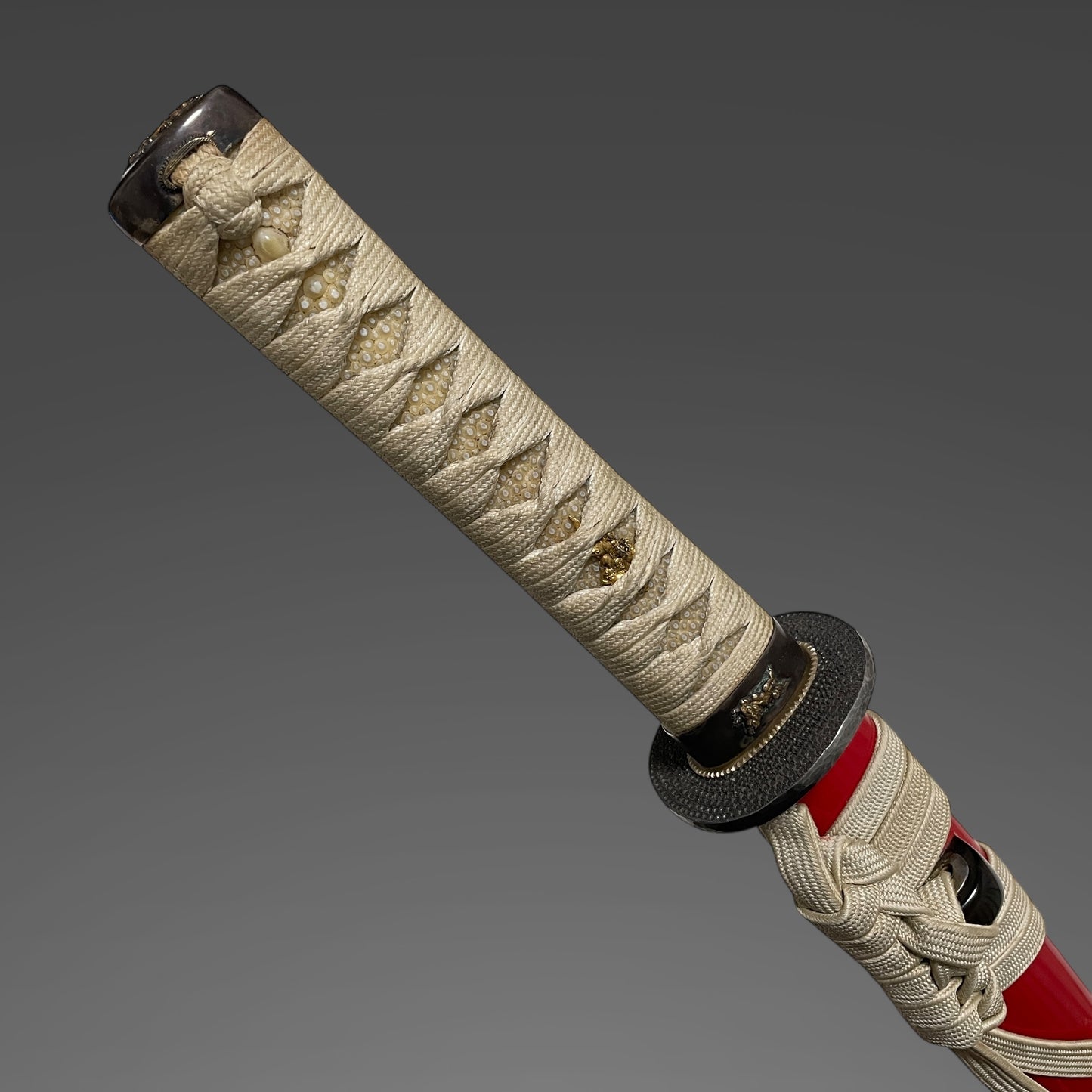 Red Wakizashi Koshirae, Shishi Fuchikashira 獅子縁頭, Edo period