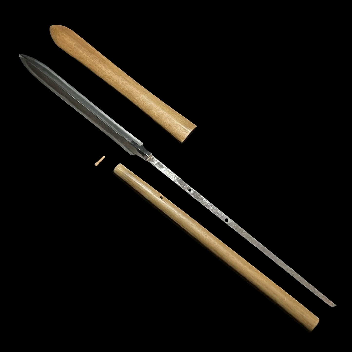 Ryoshinogi-Yari 両鎬槍, Noshuju Kanetoki 濃州住兼辰 signed, NBTHK Certificate, Late Muromachi period